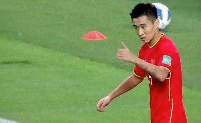 美妇岳出轨迎合高潮